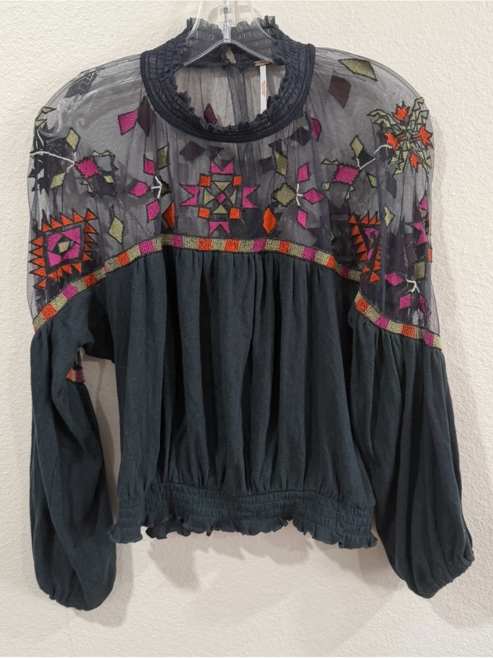 Free People embroidered Mesh Peasant Top‎ women’s small